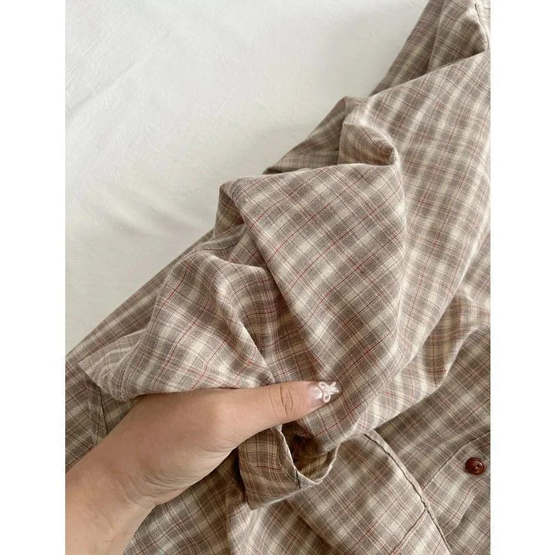 Spring and Autumn Women's New Spliced POLO Collar Button Plaid Versatile Layered Shirt with Casual Long-sleeved Top