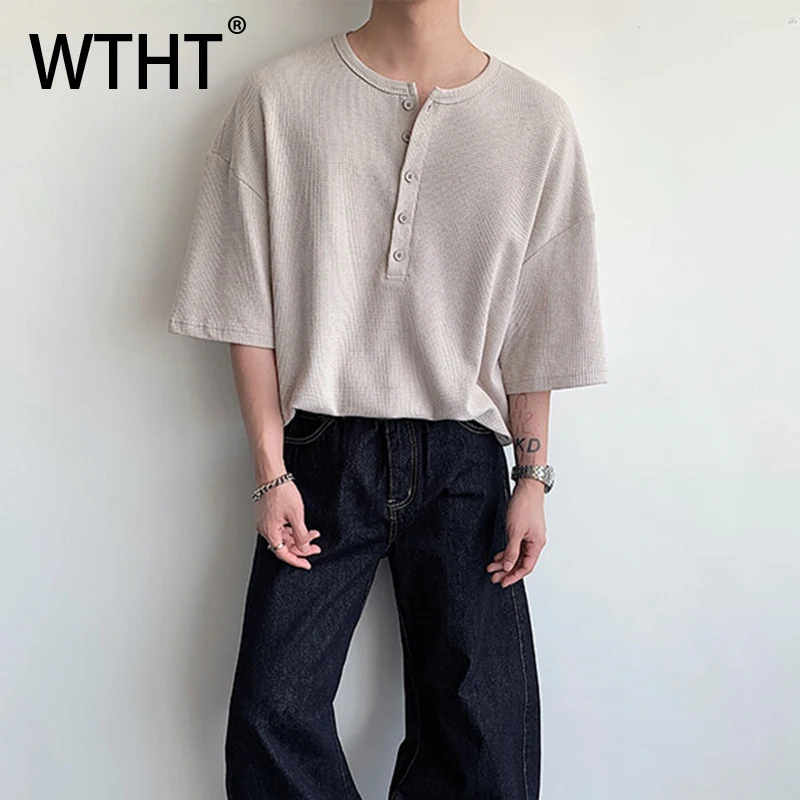 

WTHT Fashion 2025 Summer Men's Solid Color Texture Button Casual T-shirts Trendy American Style Short Sleeves Tops Male 2A1060
