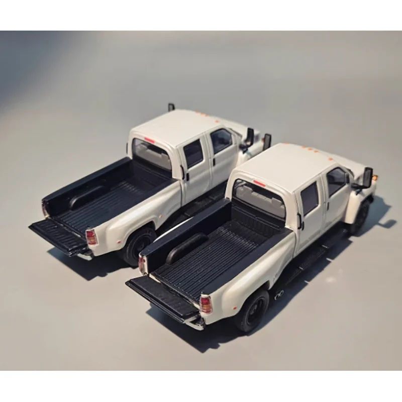 GOC 다이캐스트 1/64 스케일 코디악 GMC Topkick American Giant 픽업 트럭 시뮬레이션 자동차 모델 컬렉션 장식품