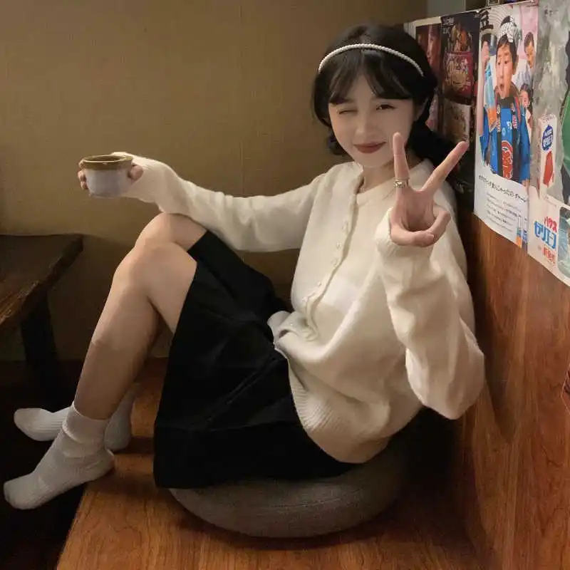 Frauen Perle Taste Strickjacke Strickhemden Koreanischen Stil Rundhals Bogen Schmücken Strickwaren Neue Stricken Pullover Weibliche Oberbekleidung