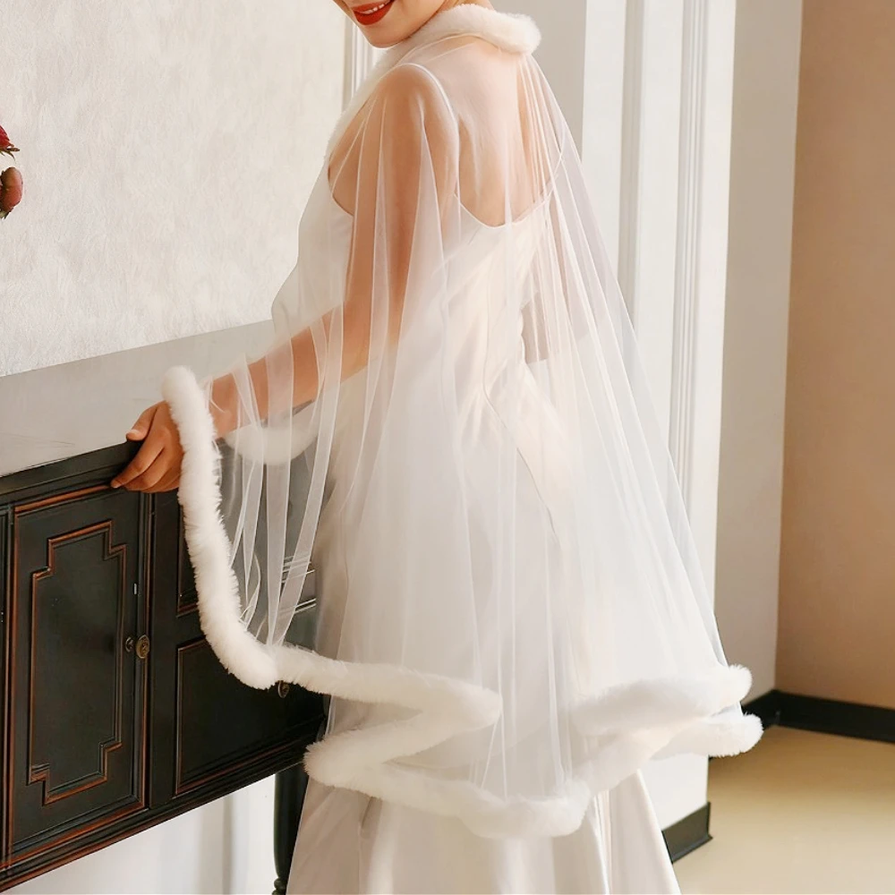 ผ้าคลุมไหล่เจ้าสาวผ้าทูลแต่งขนนุ่มสำหรับฤดูใบไม้ร่วงและฤดูหนาว ผ้าคลุมไหล่คริสต์มาส โบเลโรงานแต่งงาน ชุดงานแต่งงาน อุปกรณ์เสริมงานแต่งงาน