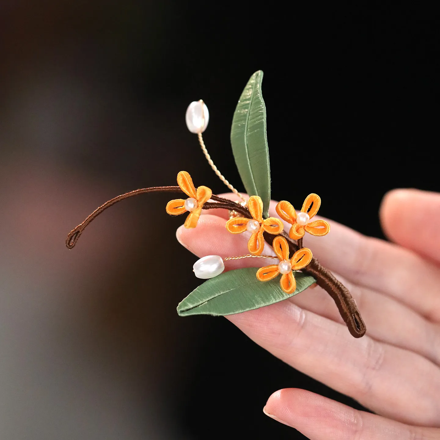 Handmade Classic Chinese Chan Hua Sweet Osmanthus Brooch New Chinese Style Hanfu Cheongsam Lapel Pin With Faux Pearl For Women