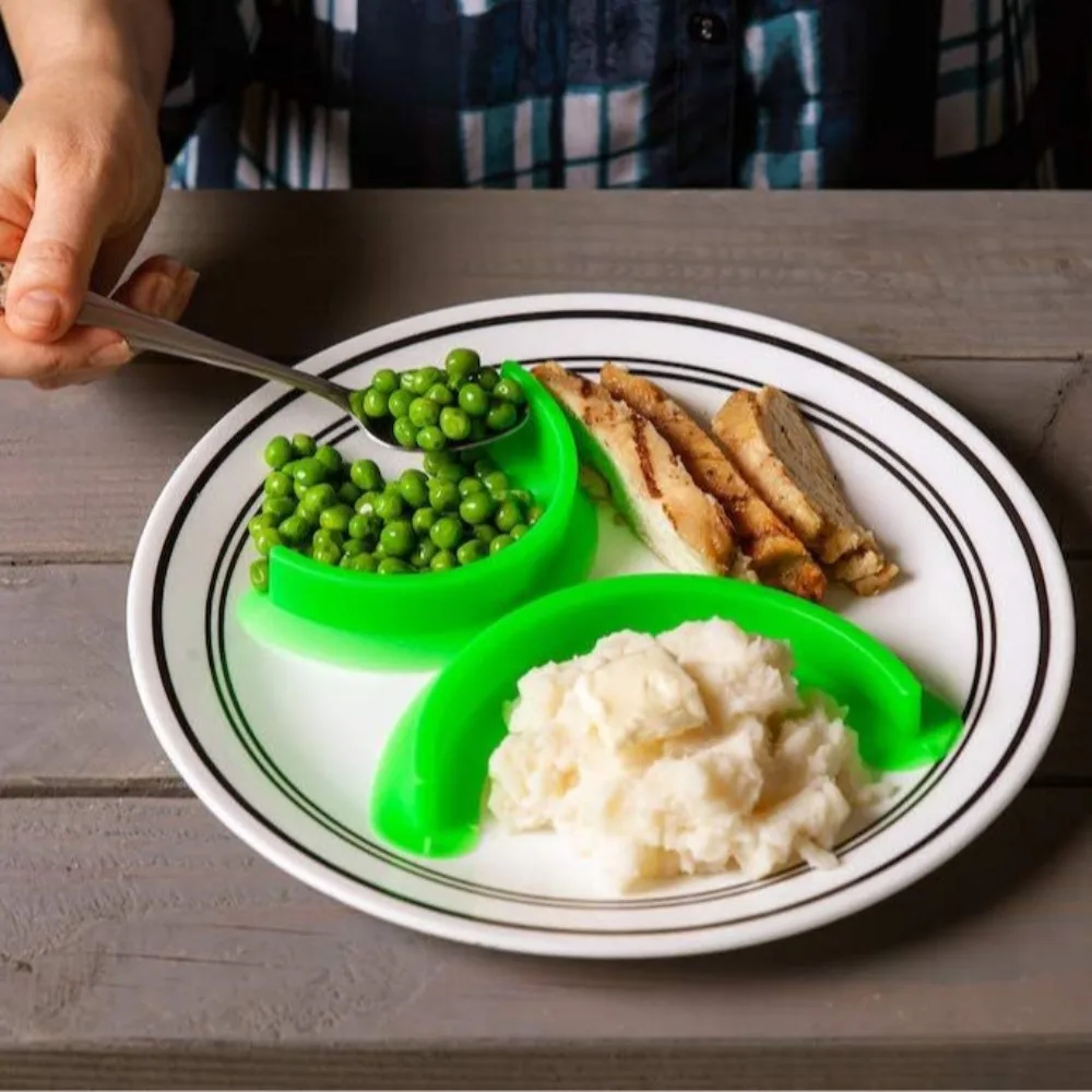 

4pcs Durable Silicone Plate Divider Reusable with Suction Cup Food Partition Plate Food Grade Food Space Divider Fitness