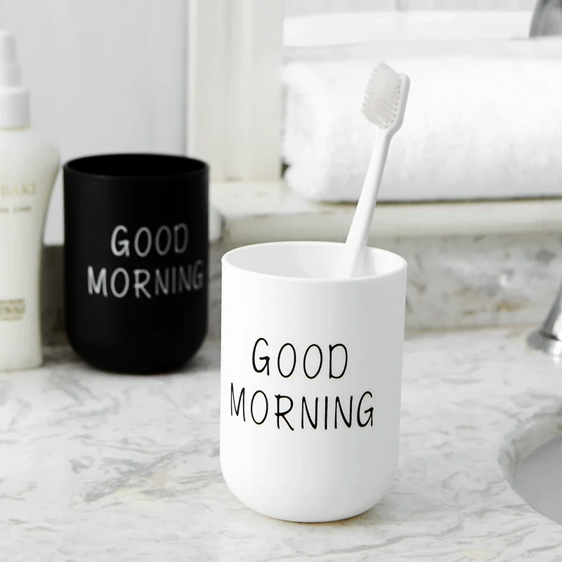 1pc Slogan Graphic Mouthwash Cup, Simple Couple Toothbrush Cup, Plastic Gargle Cup, Bathroom Tumbler, Bathroom Accesso