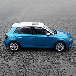 Diecast Alloy 1/18 Scale 2016 Shanghai NEW Fabia Car Model Adult Classic Collection Static Display Boy Toy