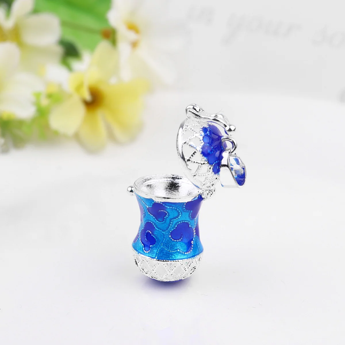 

Case for Perfume Ball Aroma Balls Holder Hanging Aromatherapy Pendant DIY Necklace