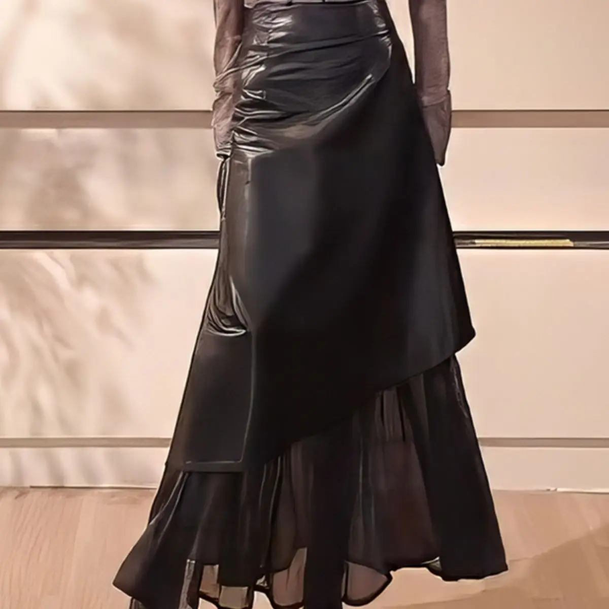 American high-waisted retro skirt leather skirt 2025 early spring autumn and winter hem new splicing slim dress