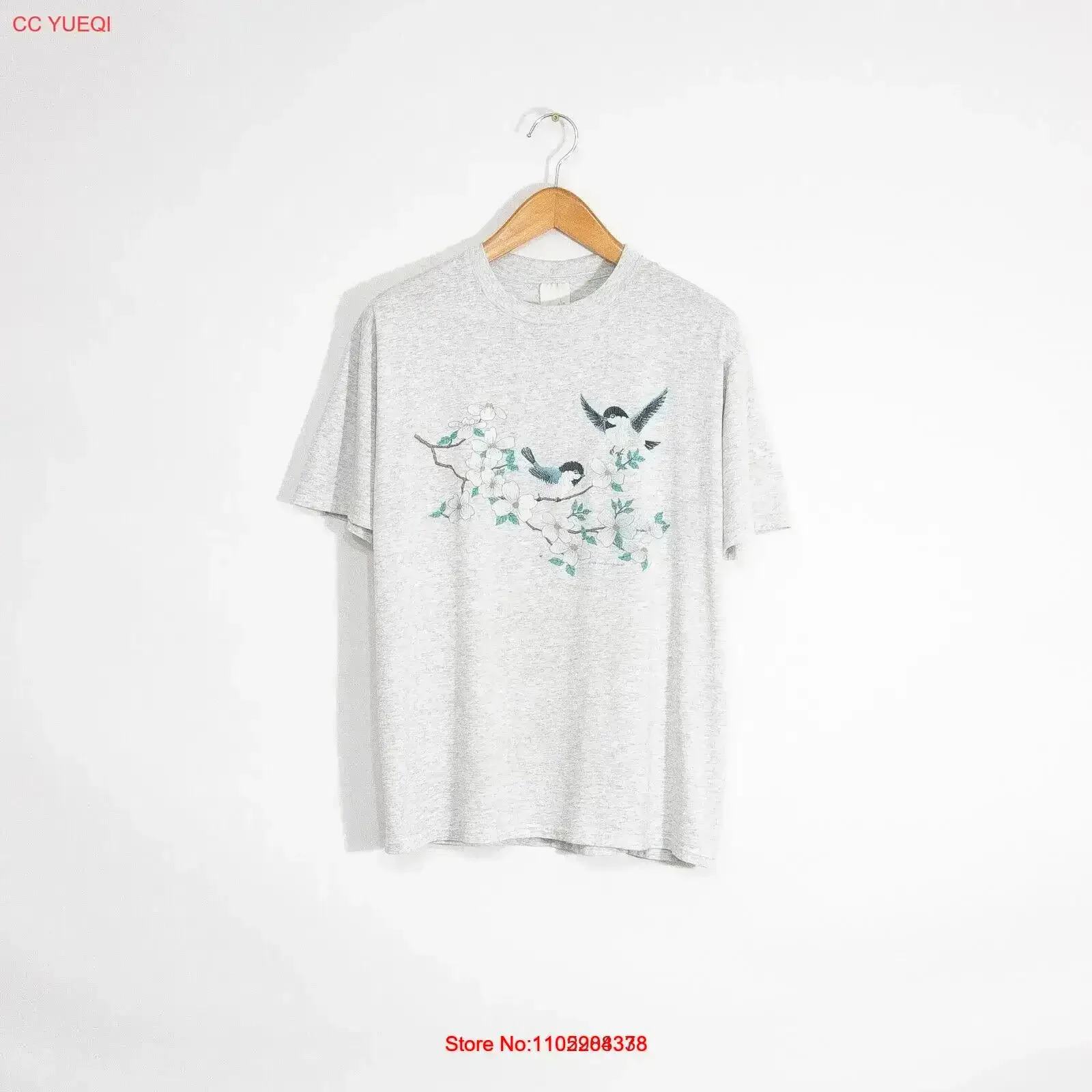 

Vintage 90s Birds Floral T Shirt Large Art Drawing Distressed Faded Gray Washed Stylish Stretched designer clothes vintage