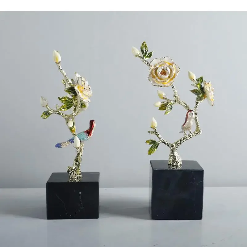 

Gold-plated Flowers Sculpture Crafts Marble Base Ornaments Room Aesthetics Decor Desk Decoration Painted Alloy Flower Statue