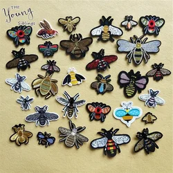 High quality 1PCS Insect stickers Sew On Applique embroidery Bee Patches Sequins Hornet Applique applications for clothes DIY