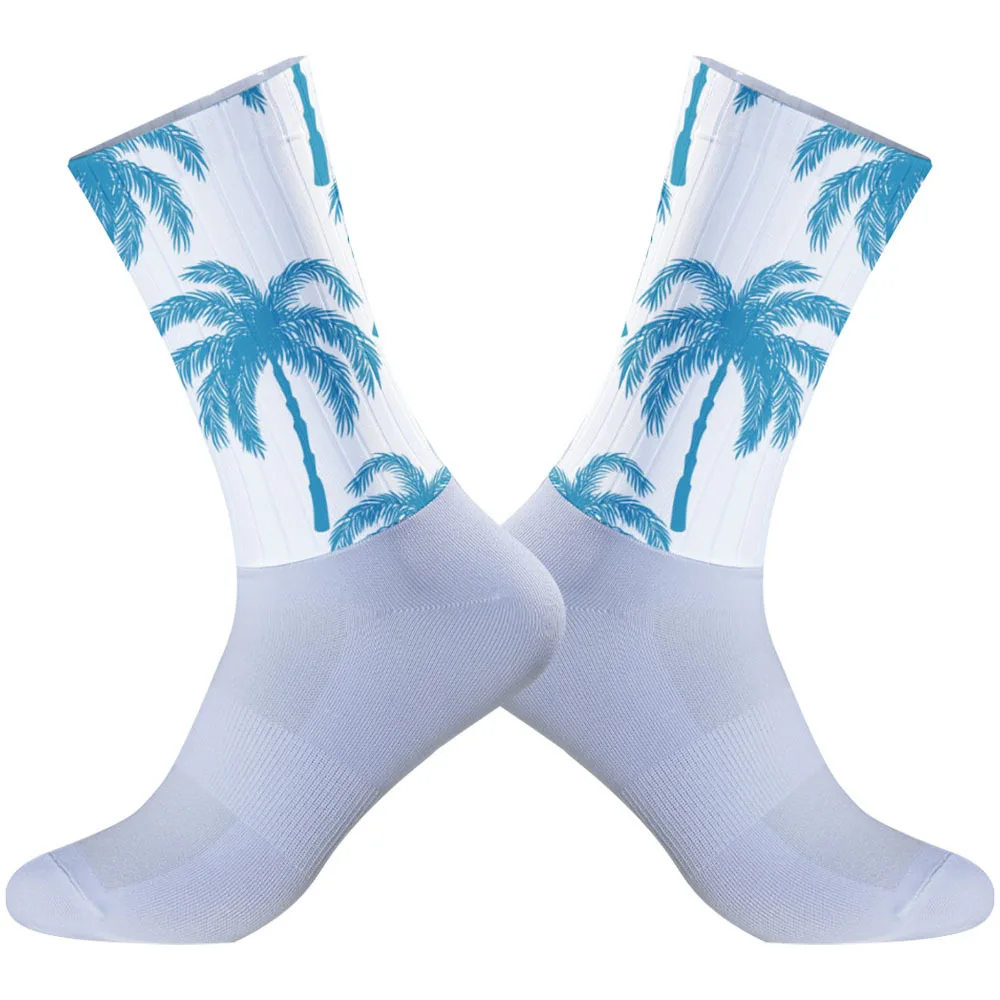 

Hiking and cycling universal socks with wear-resistant, anti slip, thickened sole and mesh, suitable for one sock and two pairs