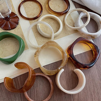 32 Style Acrylic Resin Bangles for Women Retro Punk Coffee Smudging Bangale Personality Irregular Wide Wristband Party Jewelry M
