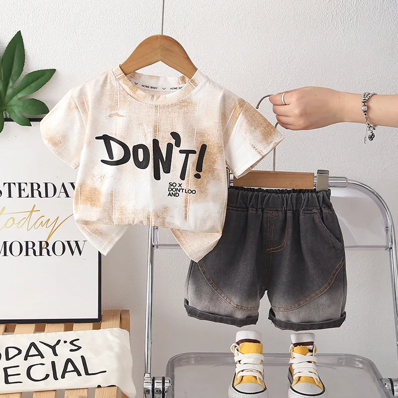 

Toddler Boys Summer Outfits Kids Suit 2026 New Baby Boy Clothes Short Sleeve T-shirts and Denim Shorts Two Piece Children's Set