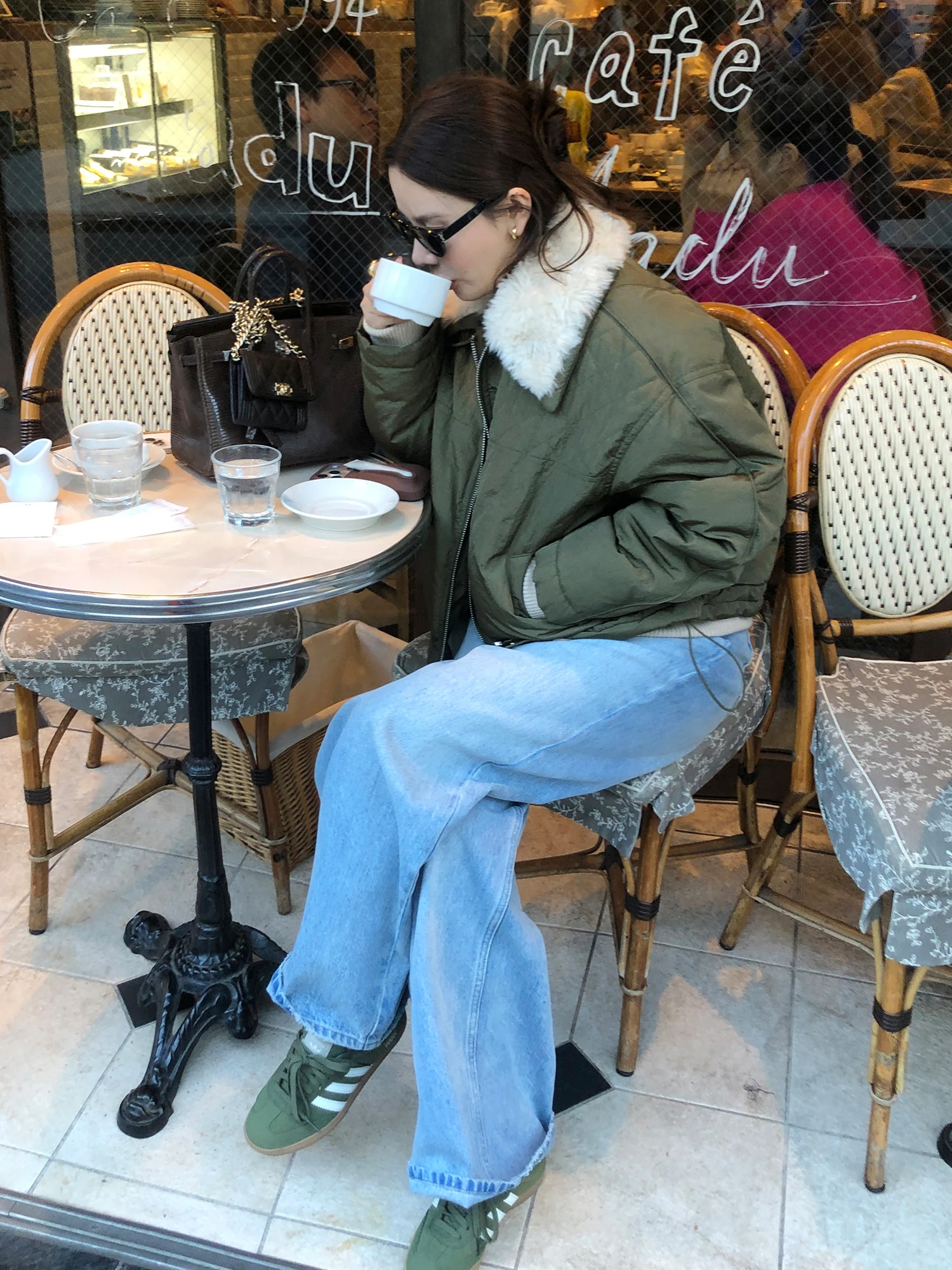 

WXLSTUDIO Detachable Fur Collar Vintage Flight down Jacket Women's Fashion Commute Style Warm Long Sleeve Zipper Closure