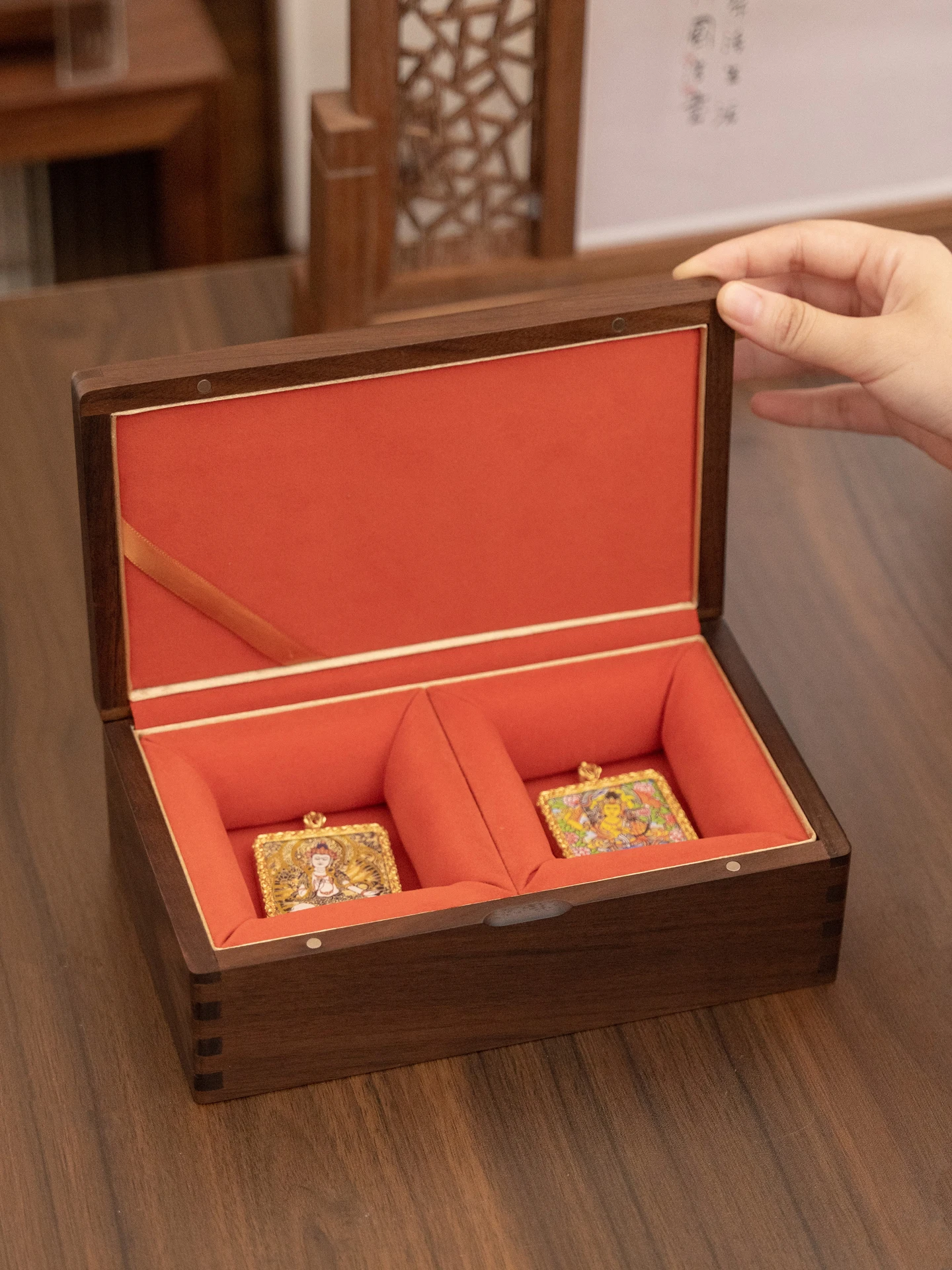 boite-tangka-de-haute-qualite-et-precise-boite-a-pendentif-en-bois-et-jade-organisateur-de-rangement-pour-bijoux-style-vintage-artisanat-fait-main-pour-tous
