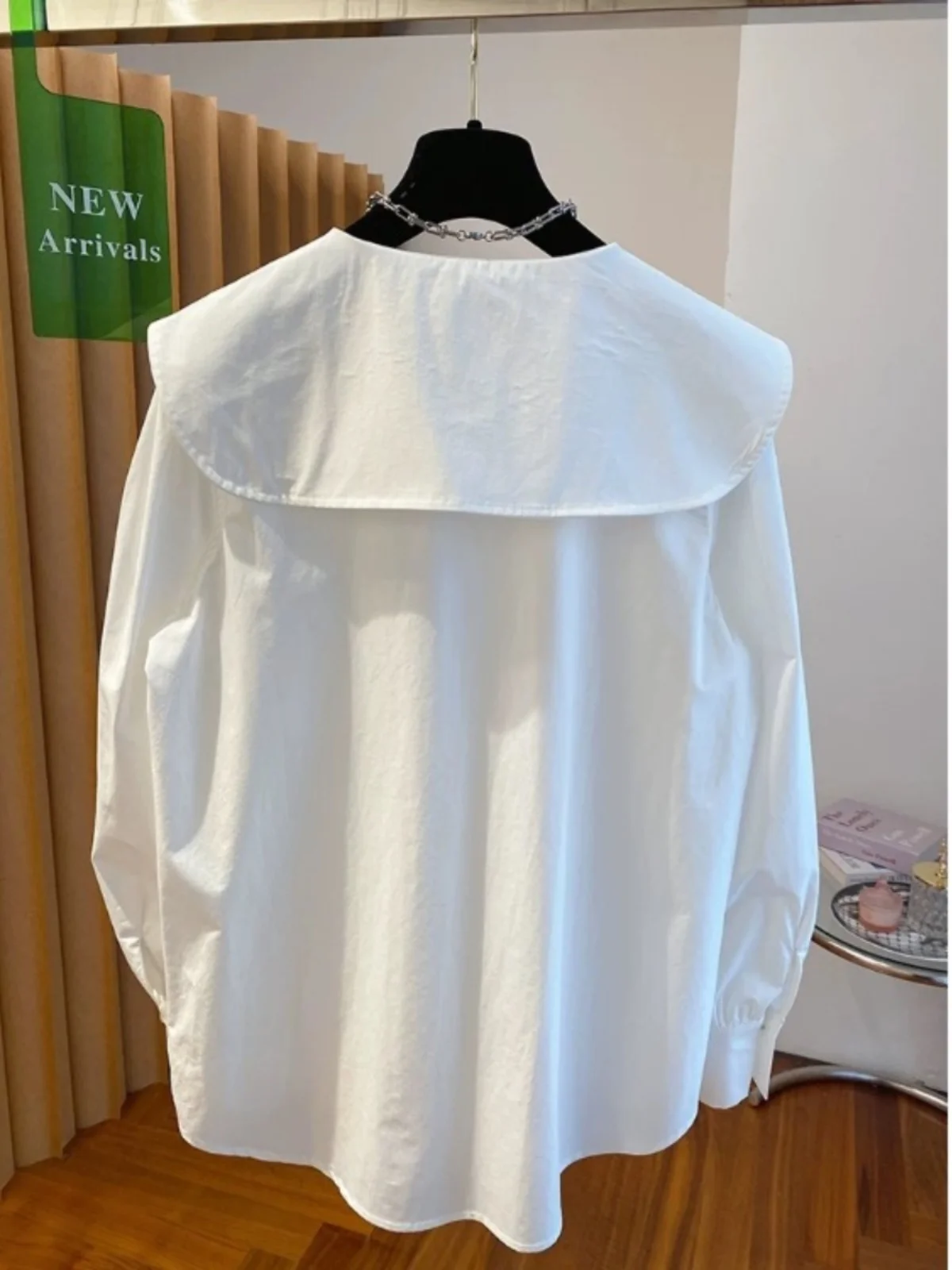 SuperAen koreański styl słodka koszula z kołnierzykiem Piotruś Pan 2025 wiosna nowe mody luźna na co dzień latarniowy rękaw białe topy