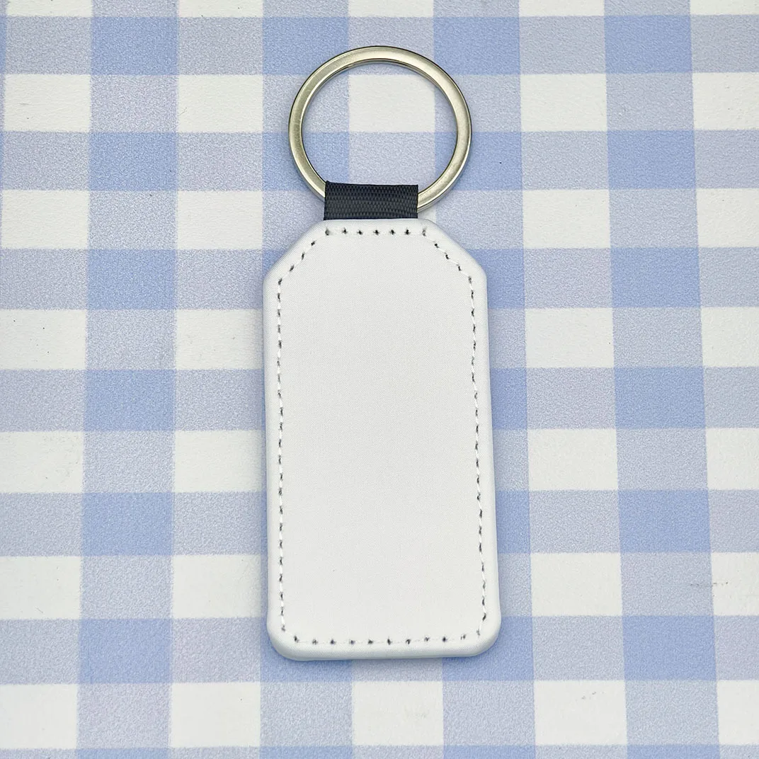 Neuer Schwarz-Weißer Leder-Schlüsselanhänger in Herzform mit Eckigen Kanten, DIY-Schmuckanhänger für Feiertage, Kartenset-Schlüsselring mit Möglichkeit zur Logogestaltung – Detail 7