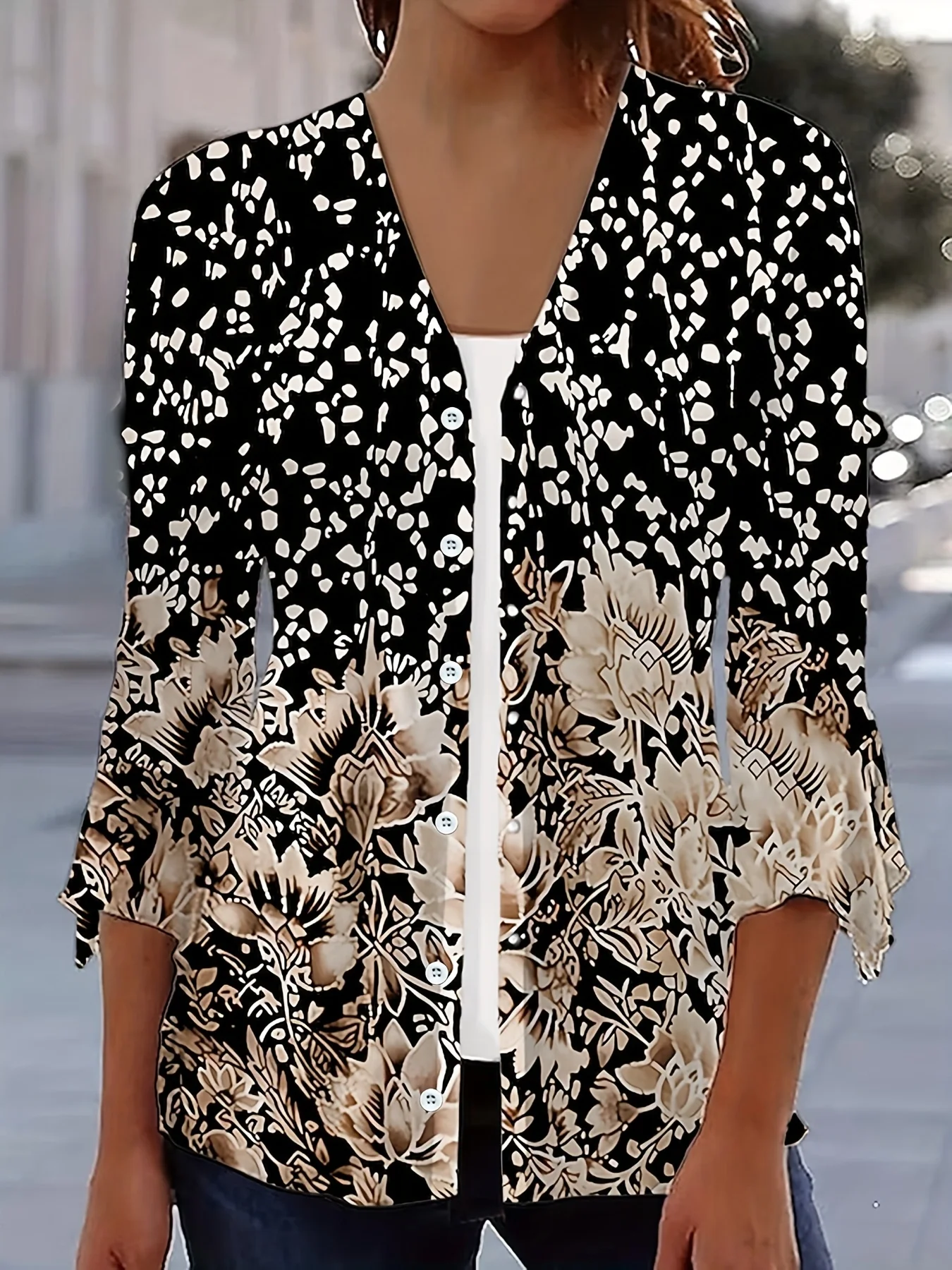 

2024 New Plus Size Shirt Design Fashion Button V-neck Printed Casual Versatile Loose Printed Cardigan 7-Sleeve Cardigan