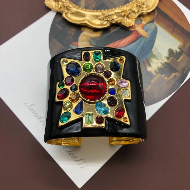 exaggerated-black-enamel-glaze-bracelets-for-women-ruby-palace-style-luxury-retro-cuff-bangles-jewelry-fashion-pulseras-mujer