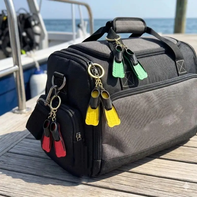 1 Stück 3D-gedruckter Mini-Tauchflossen-Schlüsselanhänger, Taucher-Schlüsselring, Tauchergeschenk, origineller Sommer-Strand-Schwimm-Anhänger für Taschen – Detail 4