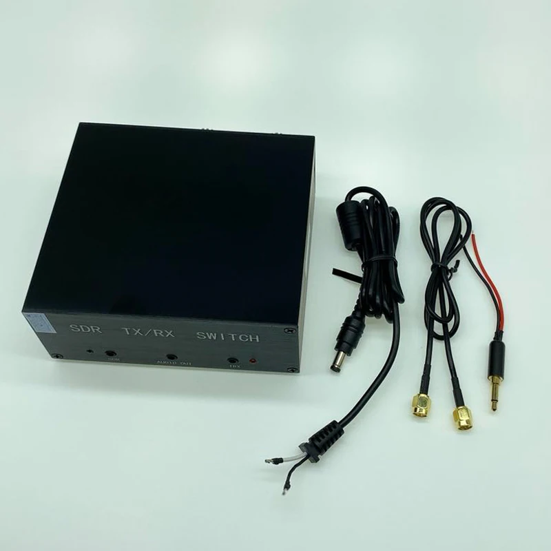 

SDR Transceiver Switch Antenna Sharer TR Switch Box