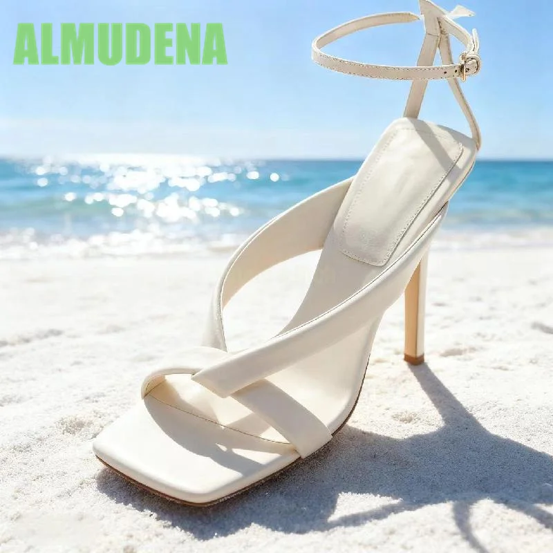 

Open Toed Square Heel Slippers Fashionable Ankle Buckle Design Square Toe Hollow High-Heeled Sandals Sandalias De Mujer Verano