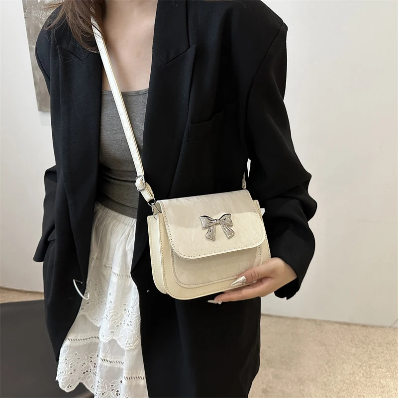 

Small Style Contrast Panel Mini Handbags Retro Crossbody Bag PU Leather Shopping Bags Butterfly Clutch Shoulder Bags