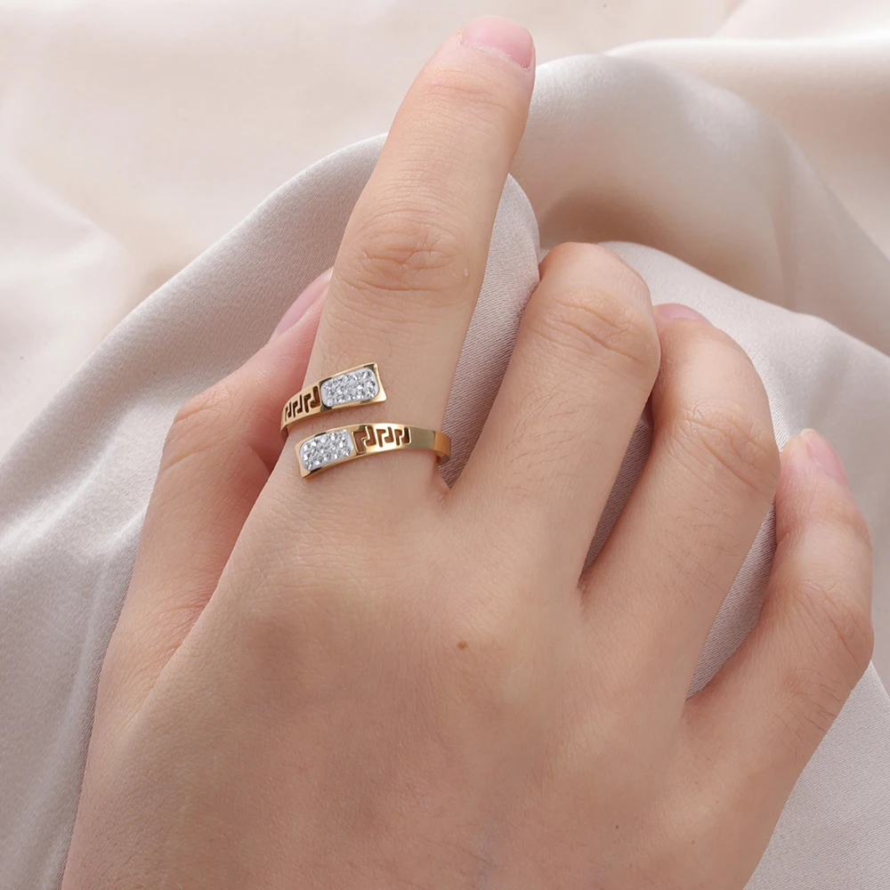 Anelli in acciaio inossidabile con strass geometrici di moda per accessori da donna nuovo regalo di gioielli da ballo per feste con anello aperto Color oro alla moda