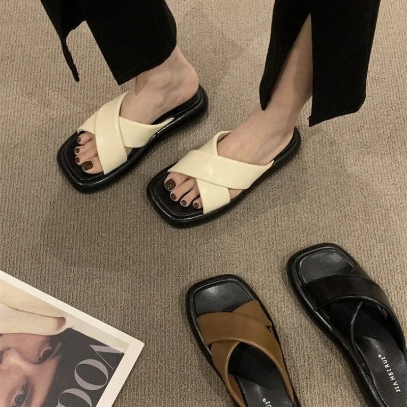 Korean New 2023 Summer Solid Color Retro Casual Cross T Slippers Commuting Comfortable Fashion Uwabaki Slippers image 3