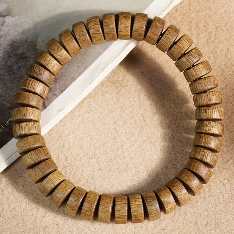 

Yingge Green Agarwood Bead Bracelet Irregular Flat Cut Beads Wenwan Jewelry for Men and Women Gifts
