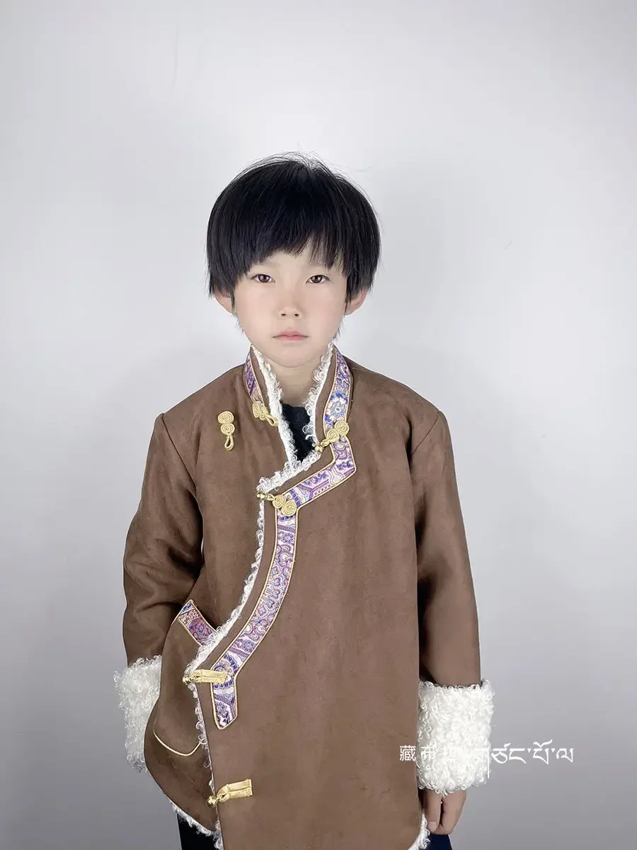 Takie samo zimowe bawełniane, grube i ciepłe ubrania tybetańskie dla dzieci, zarówno dla mężczyzn, jak i kobiet.