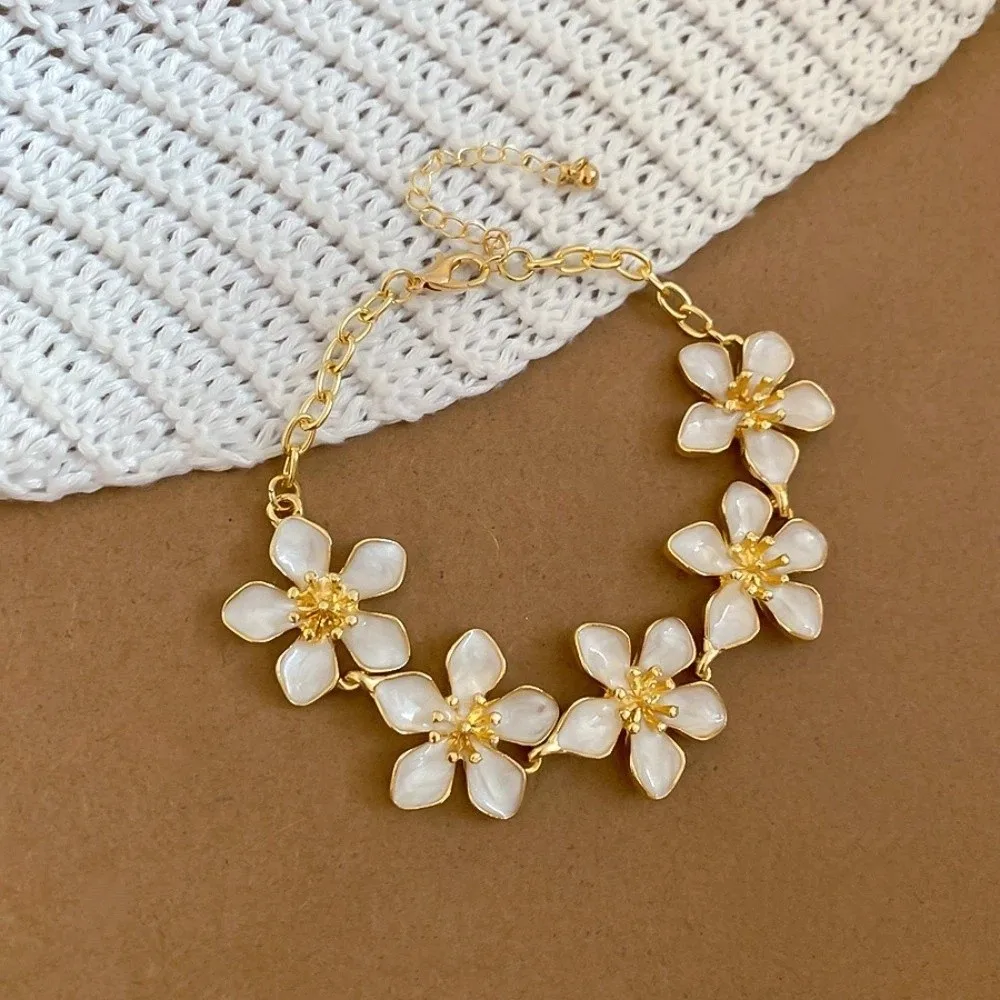 Pink Dripping Five-leaf Flower Bracelet Floral Jewelry Fashion Dripping Flower Bracelet Adjustable Alloy Hand Chain Birthday
