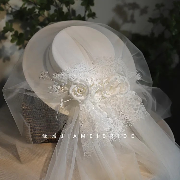 Original Design Lace Fower Face Veil Wedding Hat for Women White Satin Fedoras Photo Shoot Formal Fedora Cap Bride Fascinators