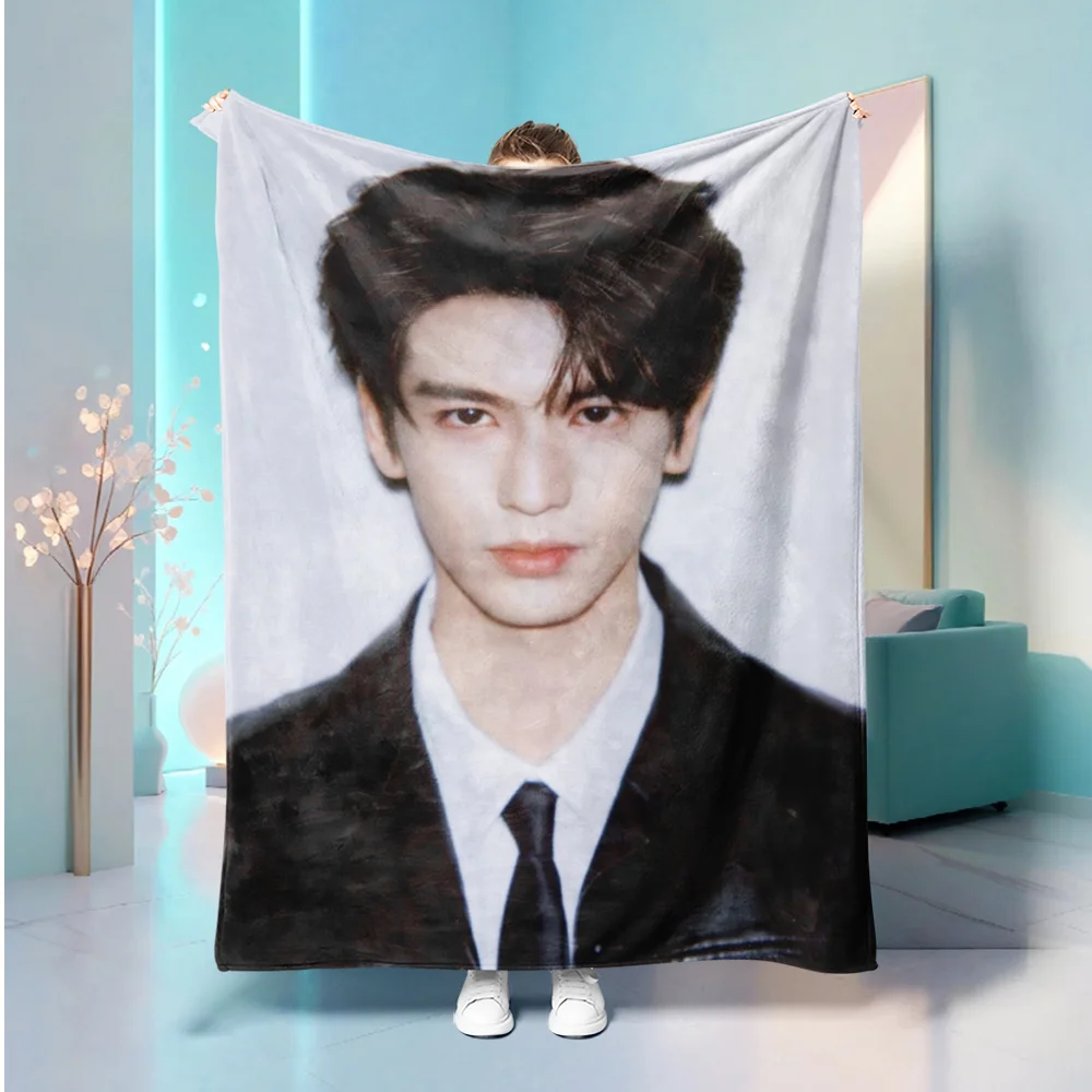 1pc Zhang Linghe Celebrity Merchandise Light Luxury Style Printed Themed Blanket / Fan Collection Zhang Linghe Ancient Chinese F