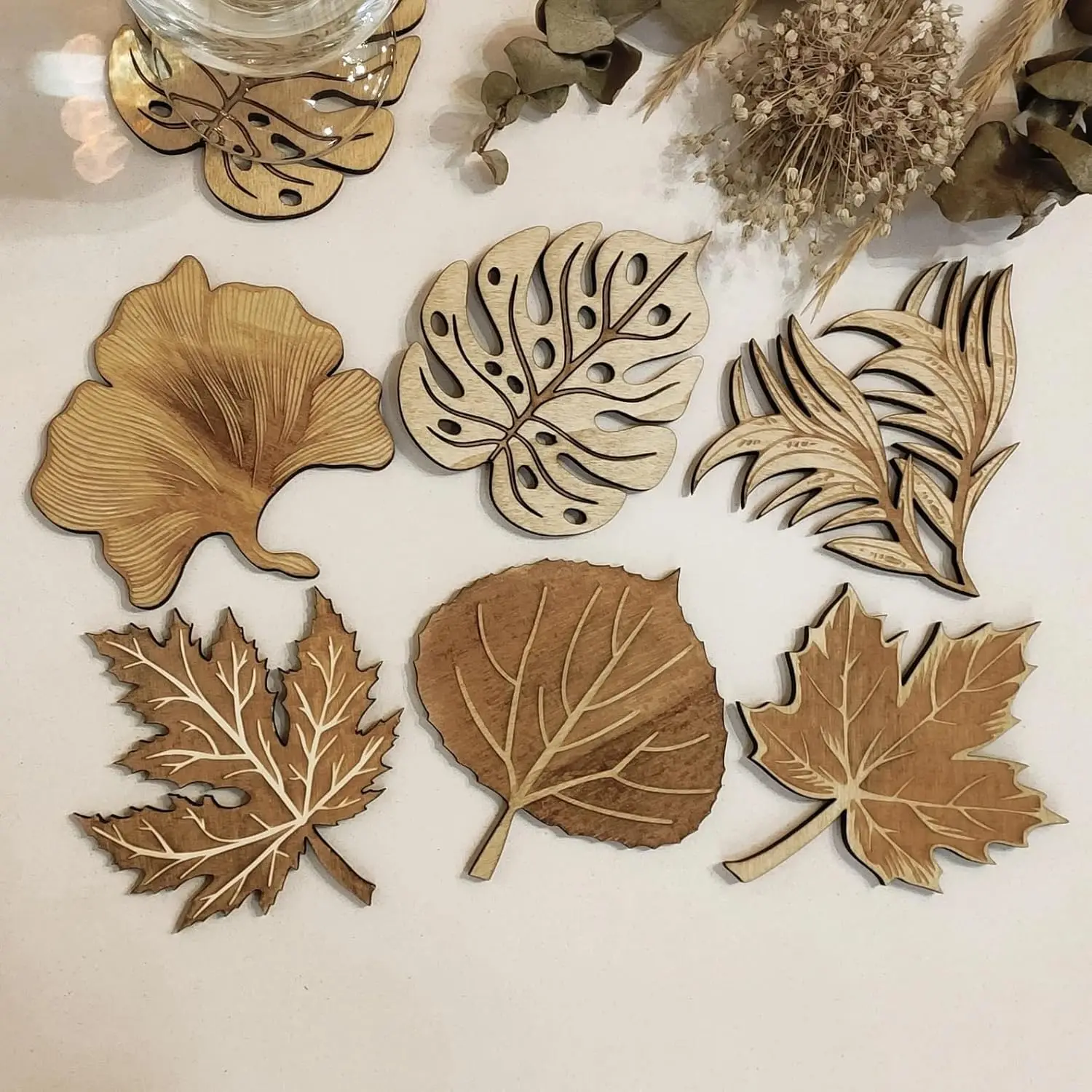 6pcs Retro Leaf-shaped 2D 4in Wooden Coaster Plant Art Design Beverage Coaster Home Kitchen Suitable Coffee Shop Decoration Gift