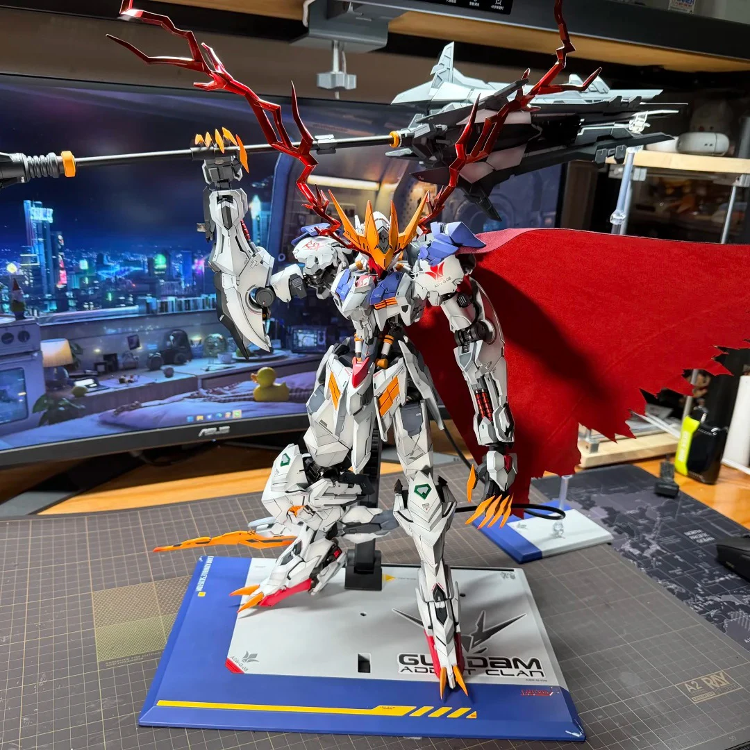 

In Stock Wolf Remains Logar 1/60 Assembly Mecha Model Kit Heavy Industries Roar Of The Wilderness Wolf King Action Collect Toys