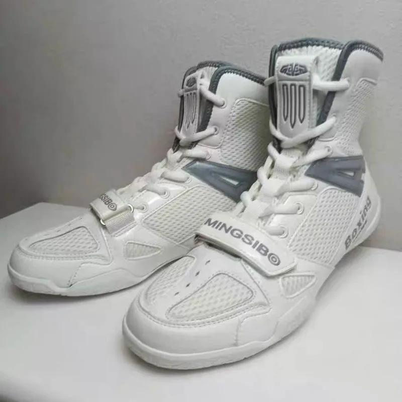 

2026 New Professional Men Women Wrestling Boots Breathable Boxing Shoes For Unisex Wearable Fighting Boots Indoor Sports Shoes