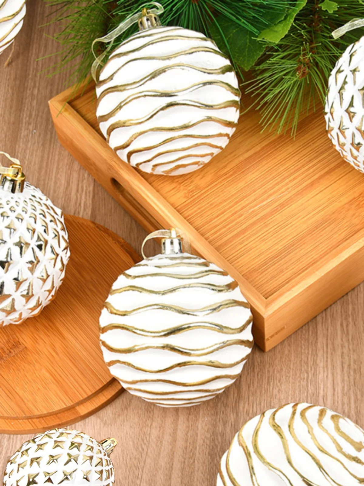 

Christmas decoration gift box with plastic balls