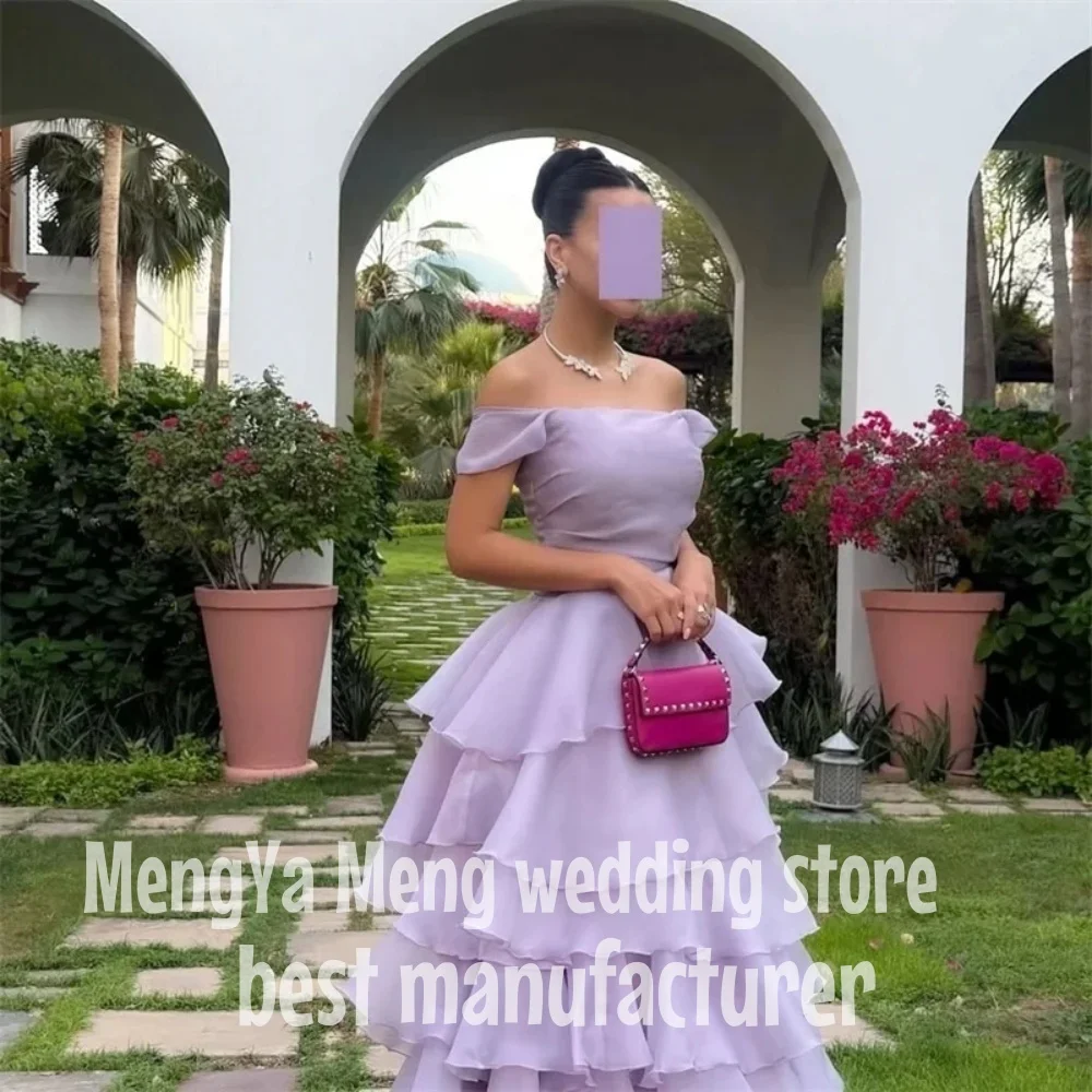 Elegant ปิดไหล่ฉัตรพรหมชุด Organza สีม่วงอ่อนแขนสั้นที่กําหนดเองอย่างเป็นทางการ Growns Party ผู้หญิงเจ้าสาว