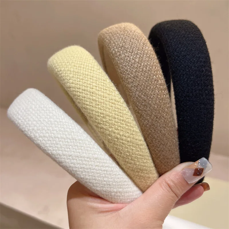 

Spring and summer new woolen coffee color gentle beige versatile sponge wide plush headband simple temperament pressure hair
