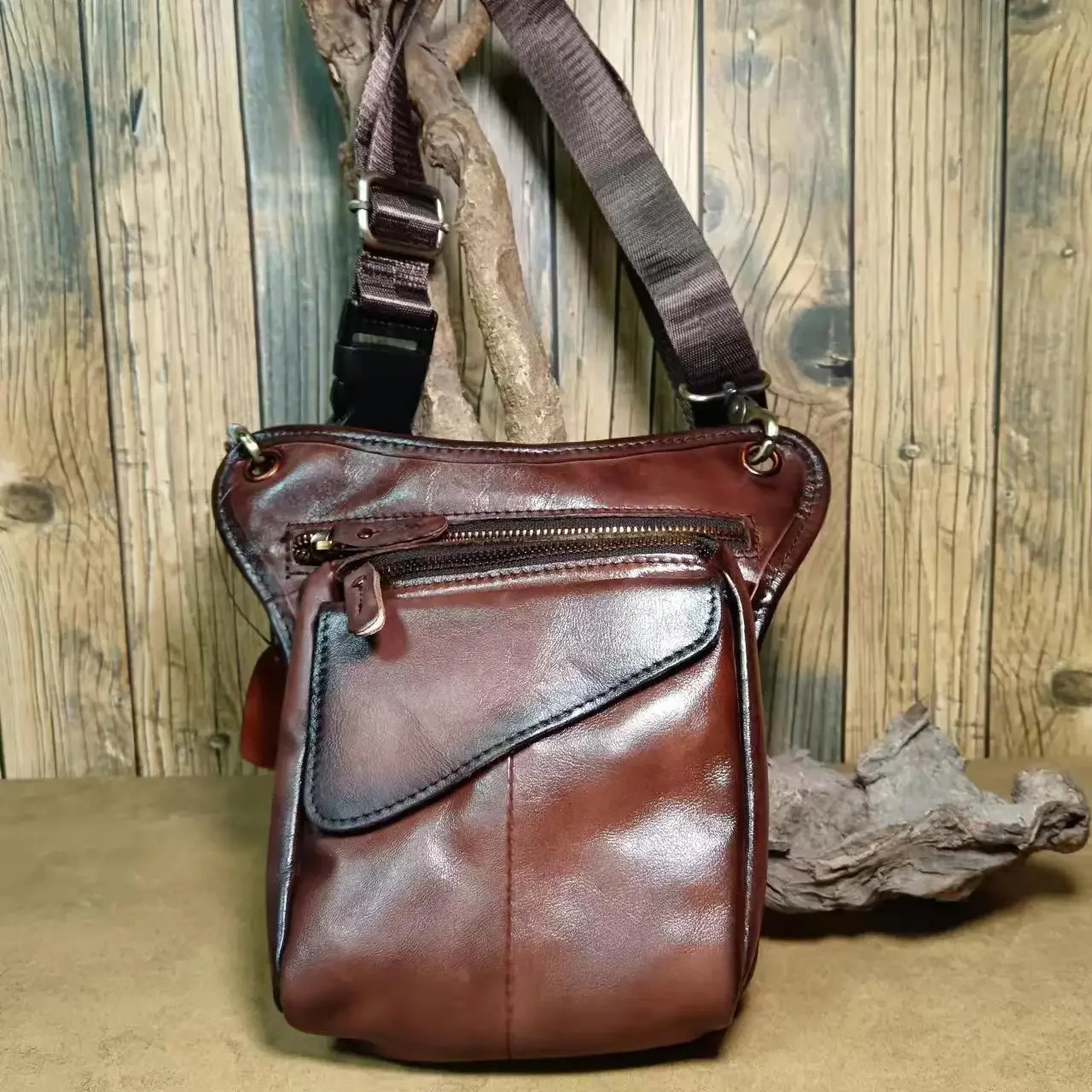 

Vintage Men Waist Bag Genuine Leather Luxury Man Handbags High Quality Crazy Horse Leather Male Outdoor Bicycle Travel Bags