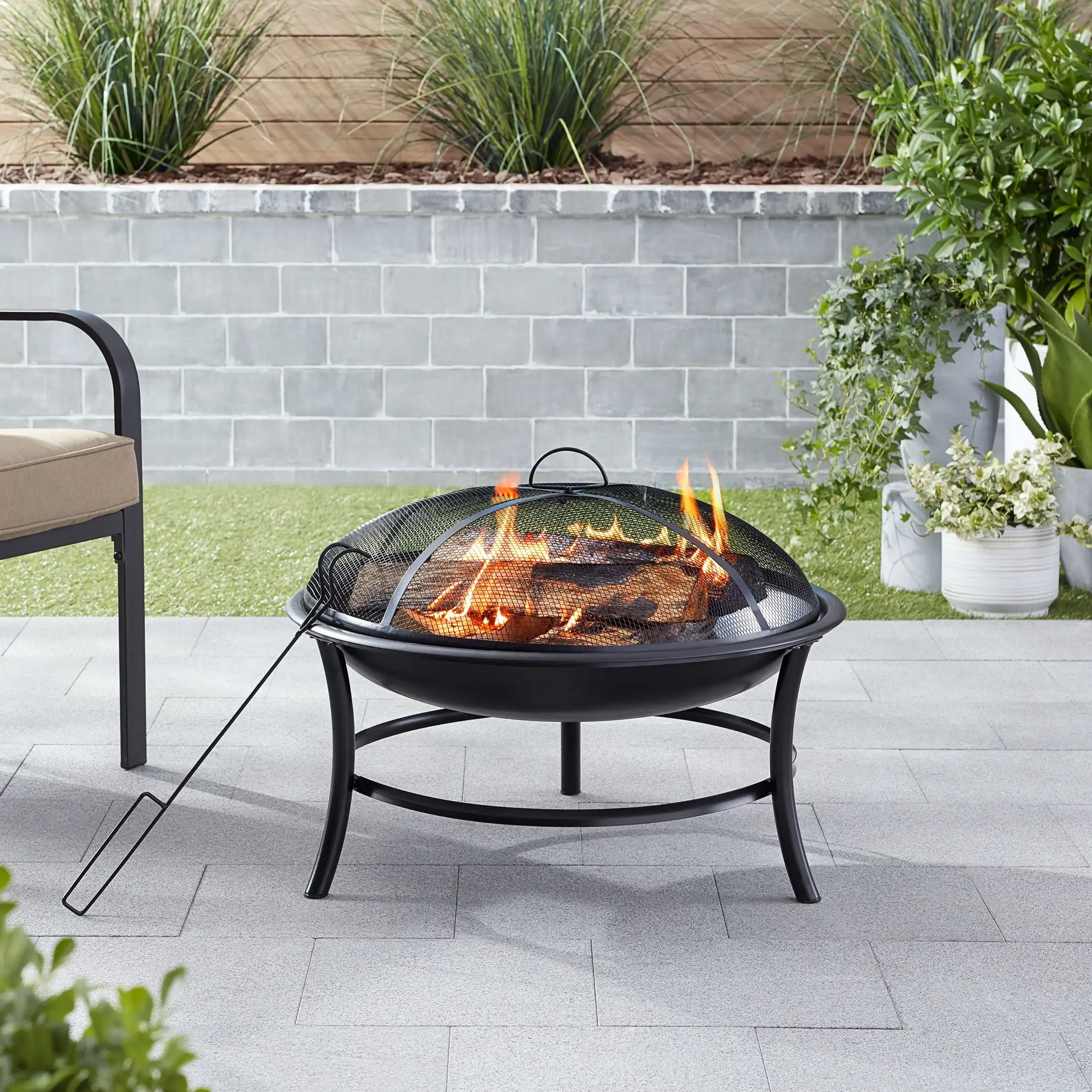 26‑Inch Round Iron Wood‑Burning Outdoor Fire Pit, Black
