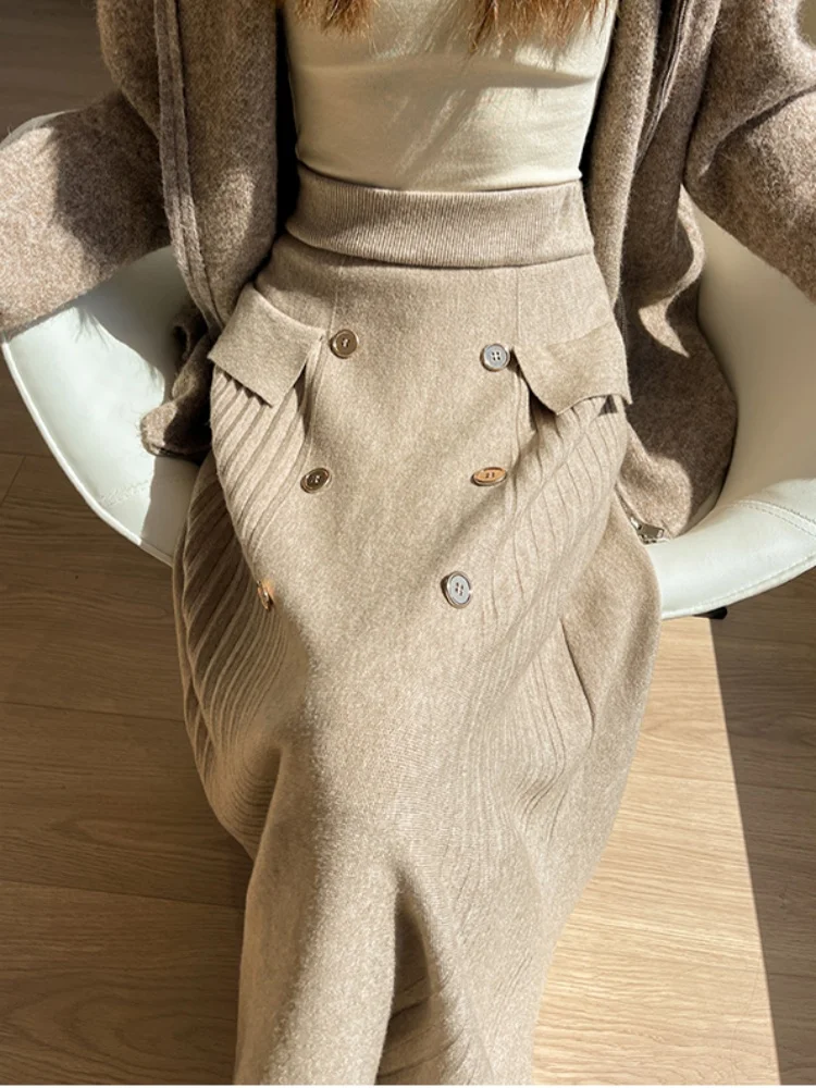 تنورة محبوكة ناعمة لزجة للنساء لخريف وشتاء 2025 بخصر عالٍ للتخسيس تنورة كبيرة متأرجحة على شكل حرف a تنورة مظلة للسيدات