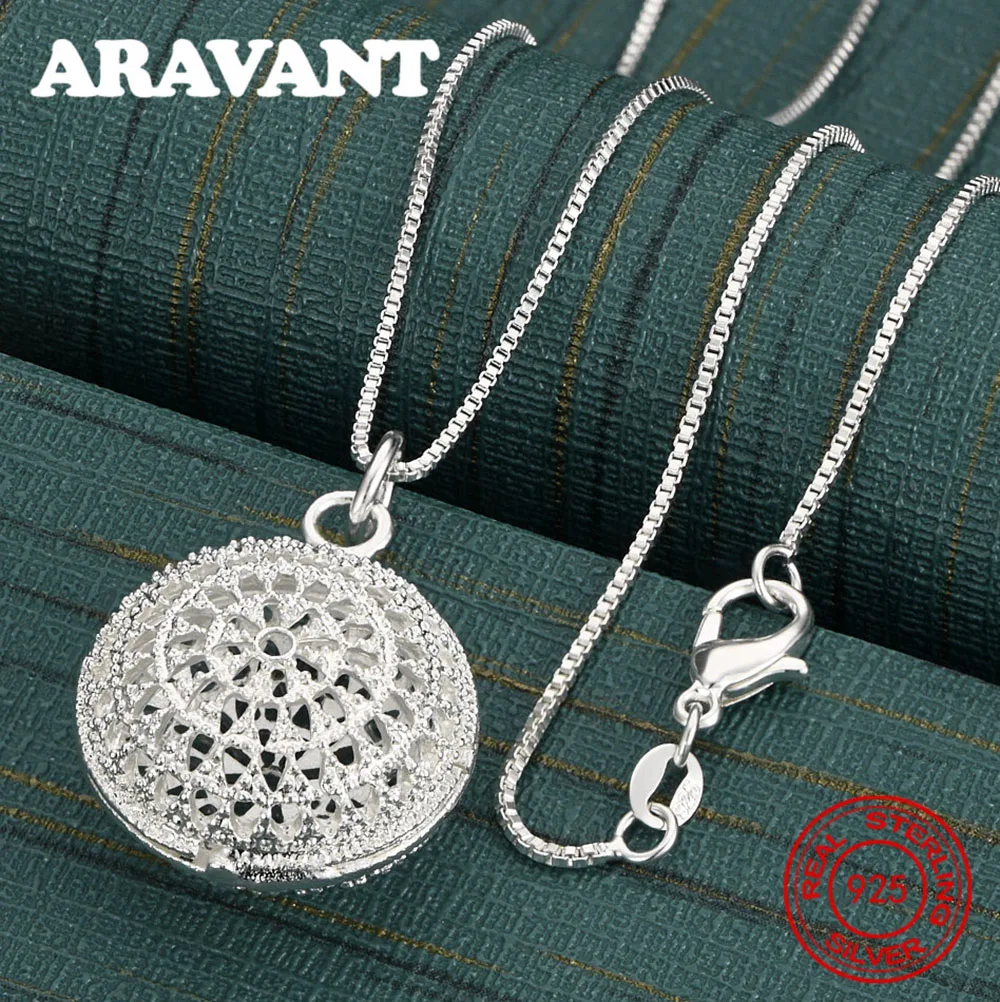 

925 Sterling Silver Hollow Pattern Round Cake Pendant Necklace Women'S Small Fresh Design Women'S Engagement Jewelry