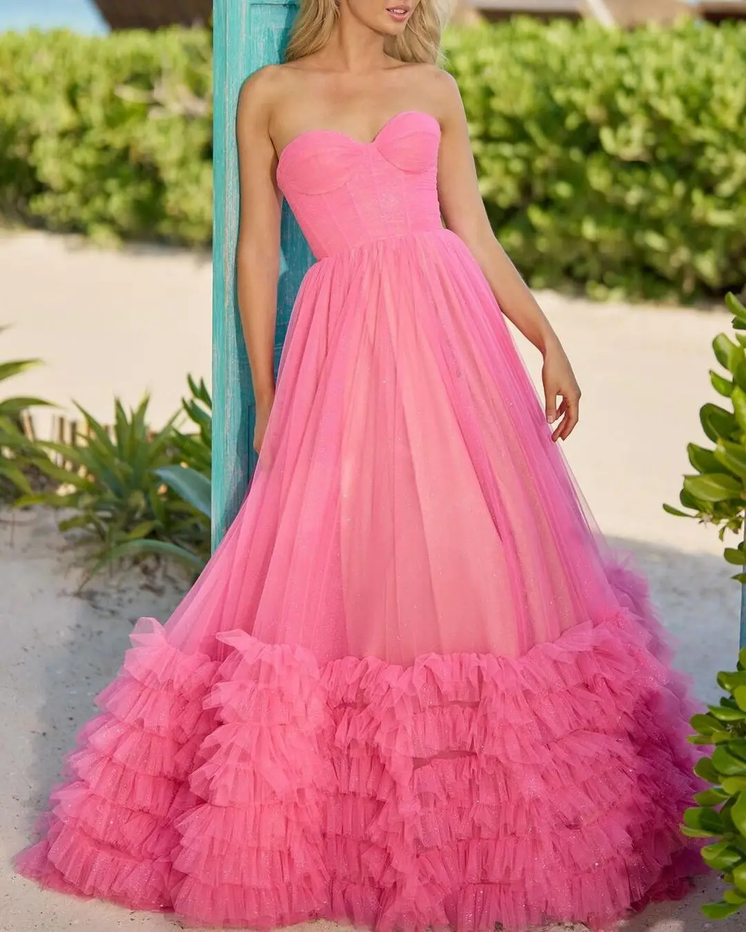 Tulle senza spalline pieghe a strati abiti da ballo eleganti a-line Sweetheart Backless Ball Gowns abito da sera di lusso lungo fino al pavimento 2024