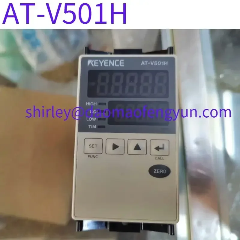 Used Displacement Sensor Digital Display Controller AT-V501H