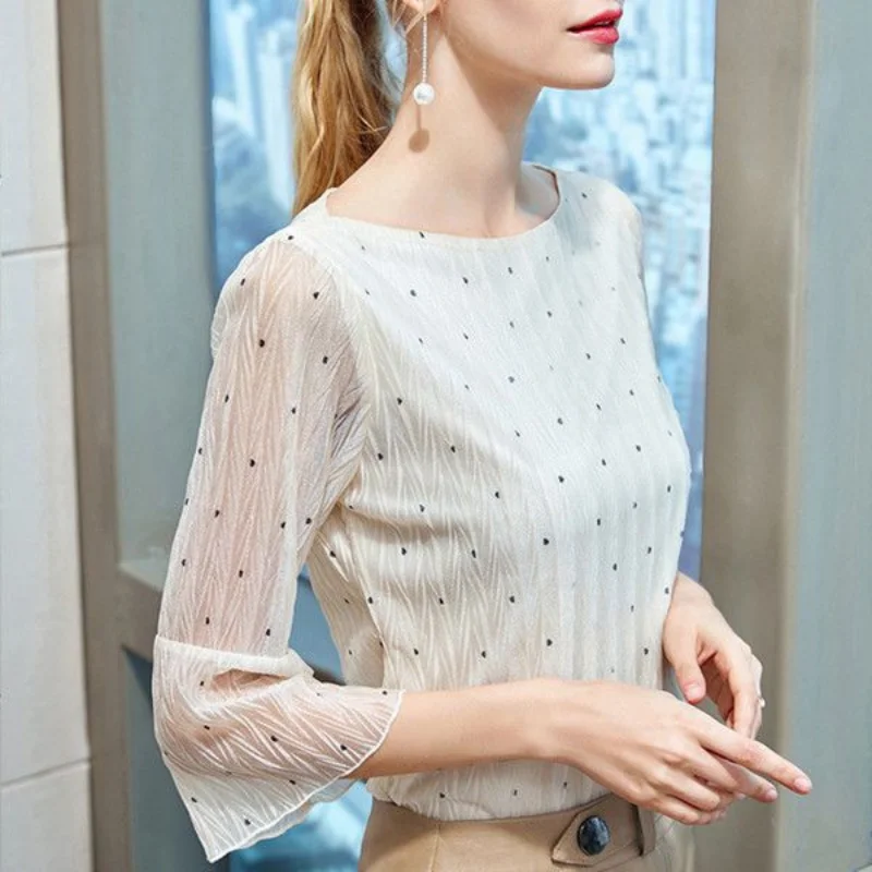 New Spring and Summer Women\'s Slash Neck Three Quarter Slim Thin Polka Dot Classic Blouse Folds Fashion Casual All Match Tops