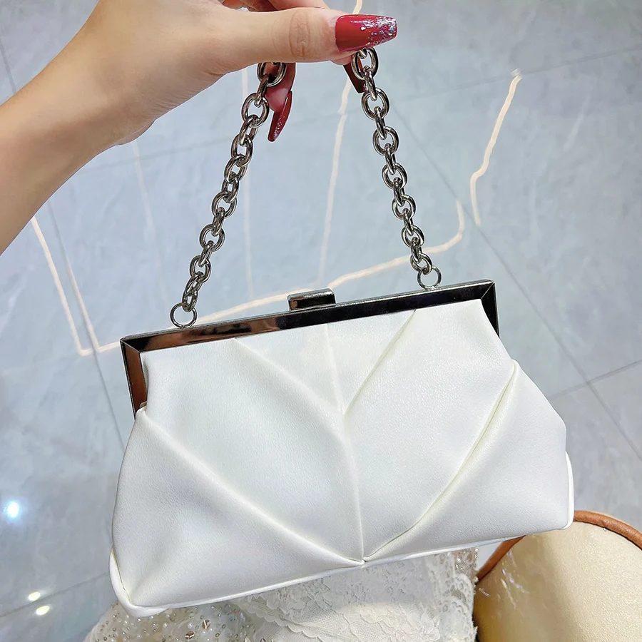

Casual Chains clip shell handbags for women pu leather shoulder crossbody bags solid color party clutch purse summer beach bags