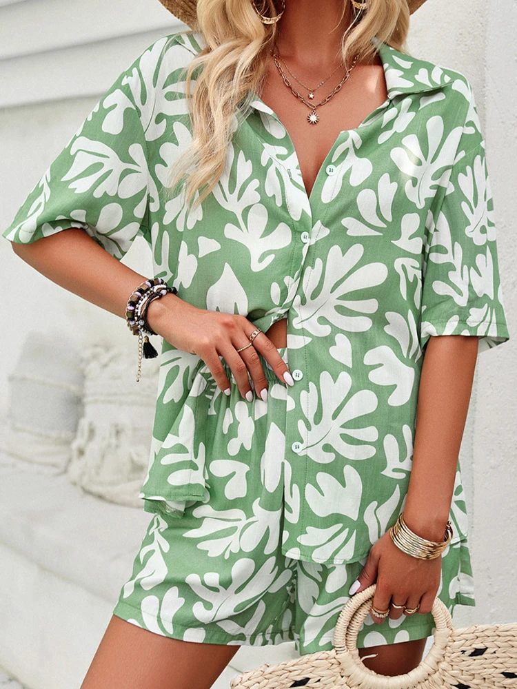 

Two Piece Set Women Vintage Print Pant Sets Summer Short Sleeve Top Ladies Casual Loose Short Sets Female Beach Vacation Outfits