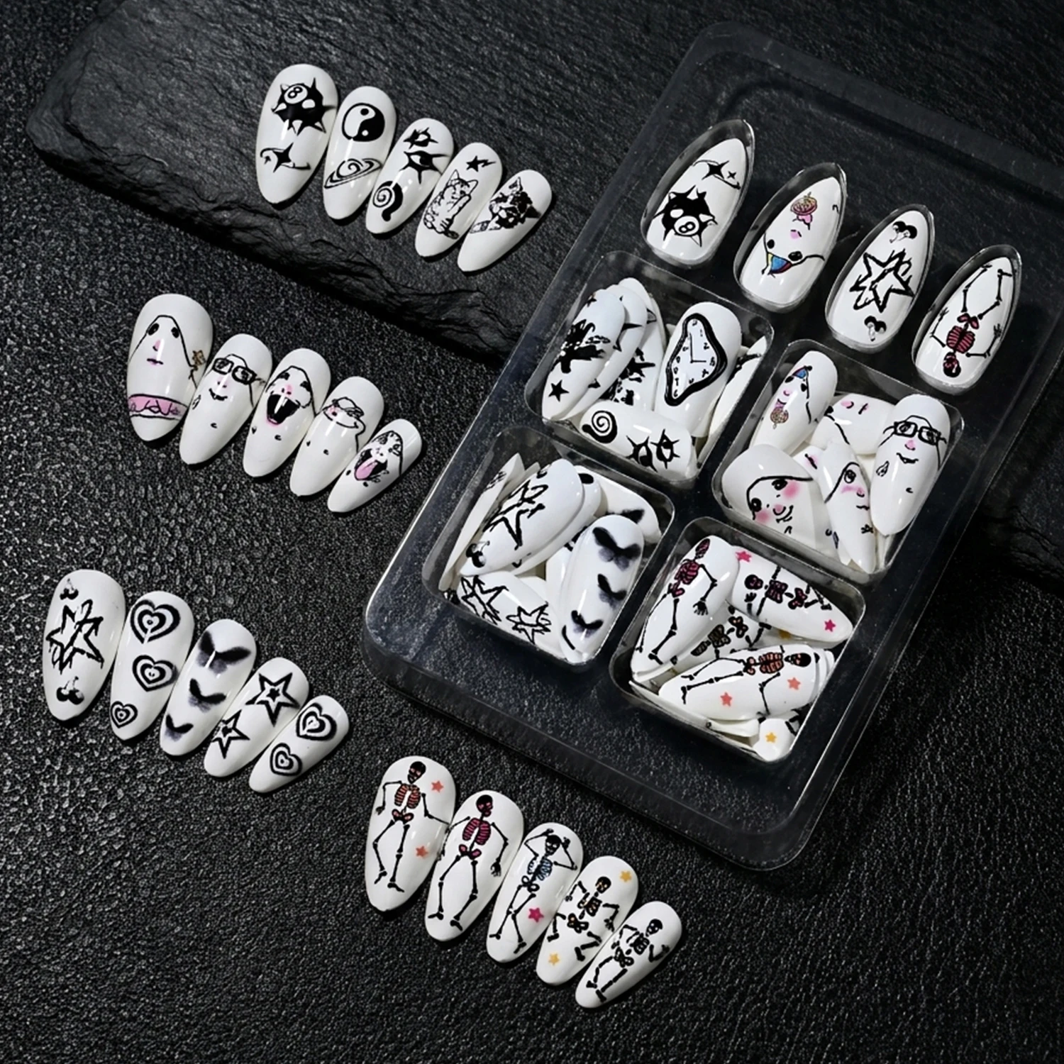 96pcs Funny Graffiti White Almond False Nails Star Heart Clock Cute Expression Design Press On Nail Full Cover Acrylic Fake Nail